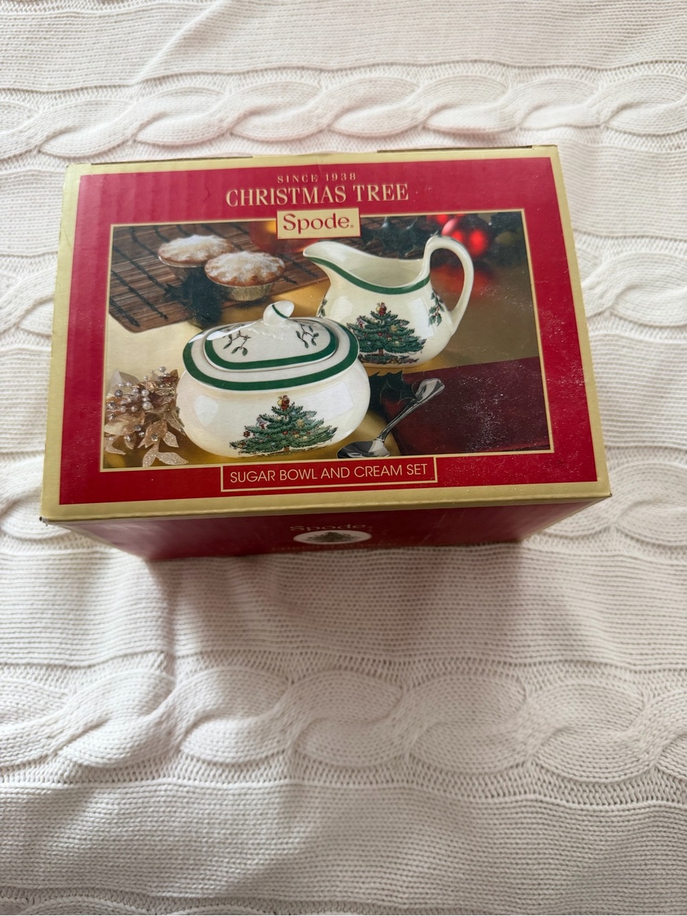 Spode Christmas Tree Sugar Bowl and Creamer Set - White with Green Trim